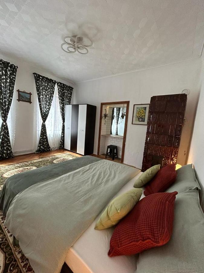 Guest House Rusu Brasov Bagian luar foto